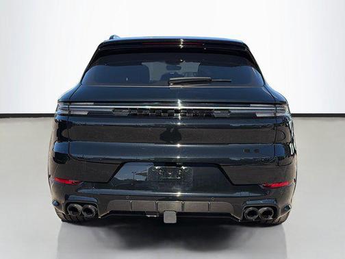 2024 Porsche Cayenne Cayenne Turbo E-Hybrid