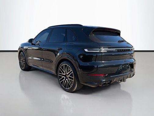 2024 Porsche Cayenne Cayenne Turbo E-Hybrid