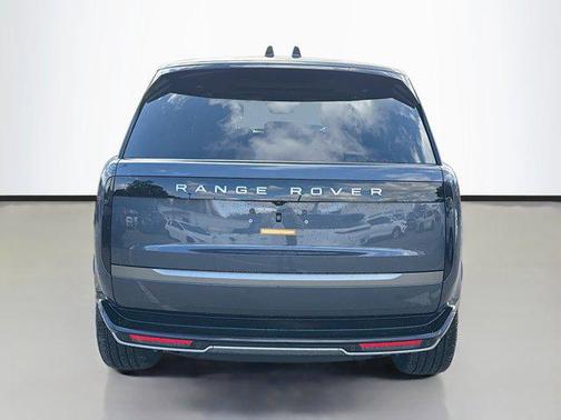 2026 Land Rover Range Rover P400 SE