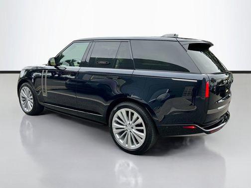 2025 Land Rover Range Rover P530 Autobiography