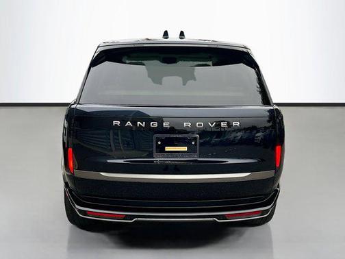2025 Land Rover Range Rover P530 Autobiography