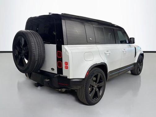 2023 Land Rover Defender 110 X-Dynamic SE