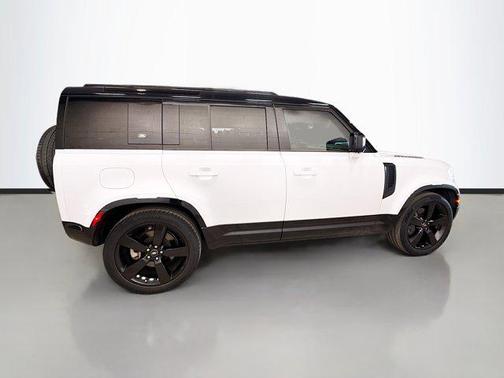 2023 Land Rover Defender 110 X-Dynamic SE