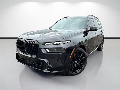 Black Sapphire Metallic 2024 BMW X7 M60i