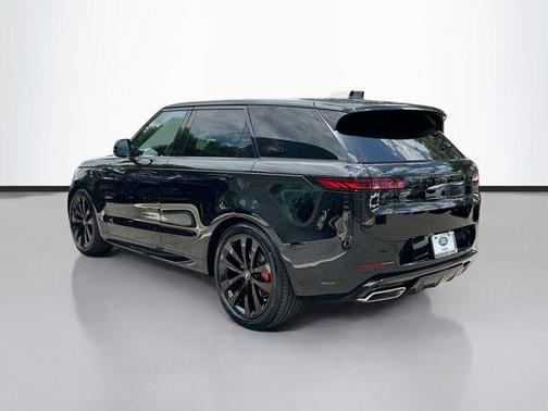 2025 Land Rover Range Rover Sport SE