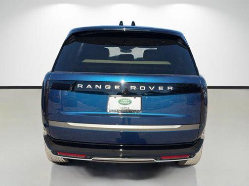 2026 Land Rover Range Rover P400 SE