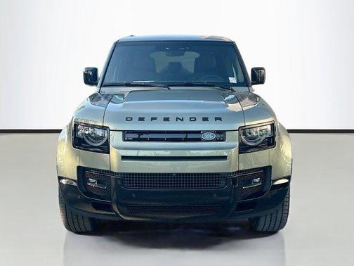2025 Land Rover Defender 110 P400 X-Dynamic SE