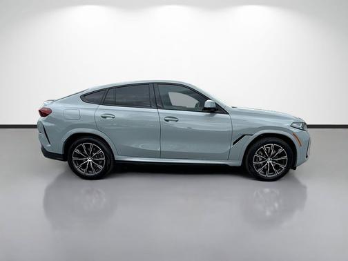Gray 2024 BMW X6 xDrive40i