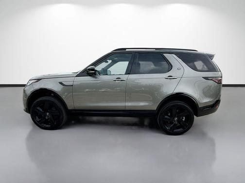 Silicon Silver Premium Metallic 2025 Land Rover Discovery P360 Dynamic SE
