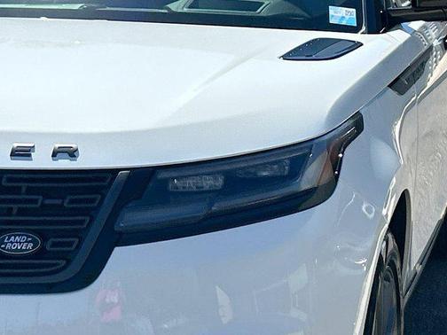 2026 Land Rover Range Rover Velar P250 SE R-Dynamic