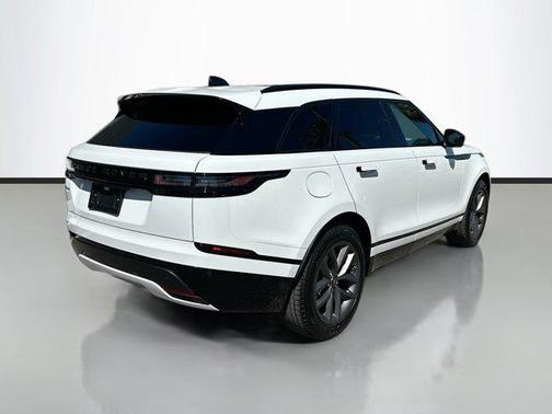 2026 Land Rover Range Rover Velar P250 SE R-Dynamic