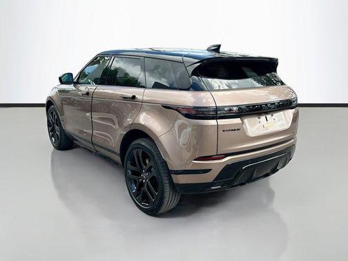 2026 Land Rover Range Rover Evoque Dynamic SE