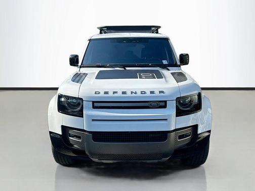 2022 Land Rover Defender 110 X-Dynamic SE