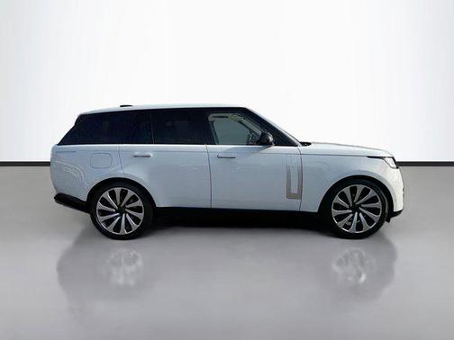 2026 Land Rover Range Rover P530 Autobiography