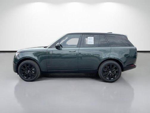 Belgravia Green Metallic 2025 Land Rover Range Rover P400 SE