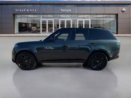 Belgravia Green Metallic 2025 Land Rover Range Rover P400 SE