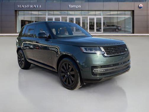 Belgravia Green Metallic 2025 Land Rover Range Rover P400 SE