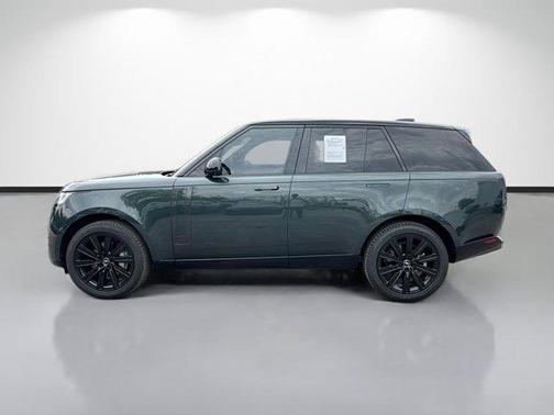 Belgravia Green Metallic 2025 Land Rover Range Rover P400 SE