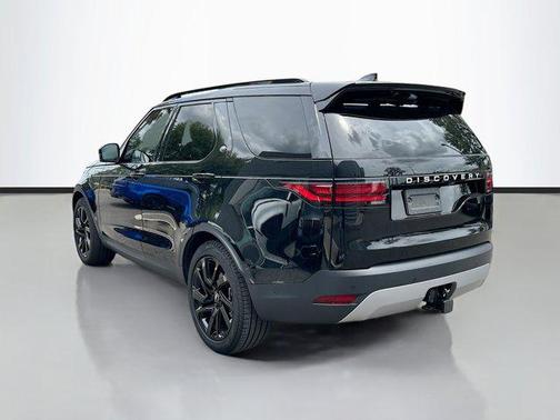 2024 Land Rover Discovery P300 S