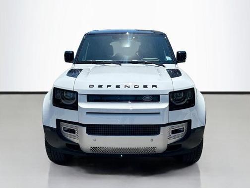 2025 Land Rover Defender 110 P400 S