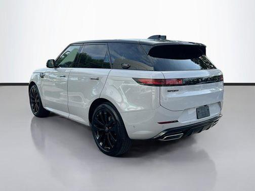 2025 Land Rover Range Rover Sport SE