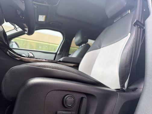 White 2026 Land Rover Range Rover Velar P400 Dynamic SE