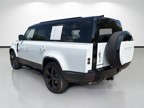 Fuji White 2026 Land Rover Defender P300 S