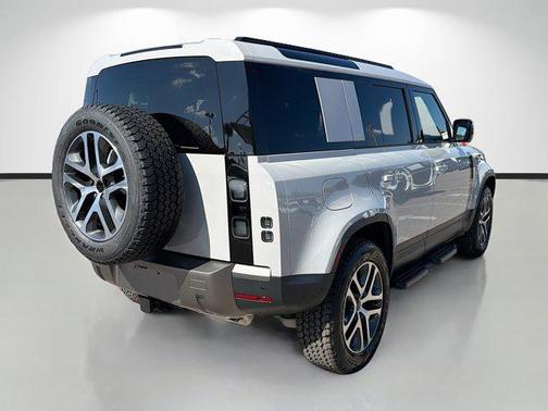 2026 Land Rover Defender P300 S