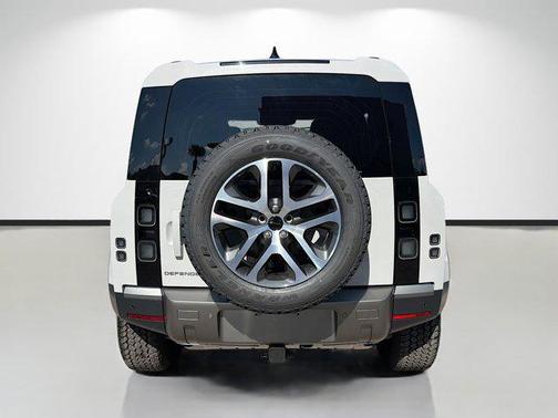 2026 Land Rover Defender P300 S