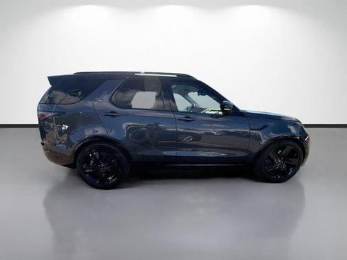 2025 Land Rover Discovery P360 Dynamic SE