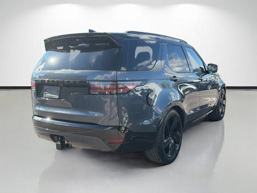 2025 Land Rover Discovery P360 Dynamic SE