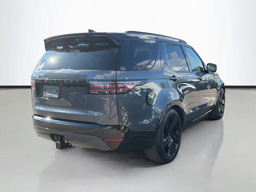 2025 Land Rover Discovery P360 Dynamic SE
