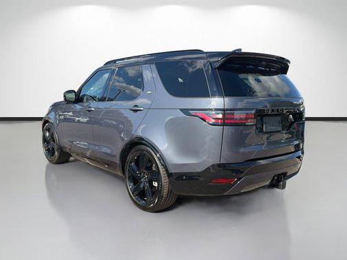 2025 Land Rover Discovery P360 Dynamic SE