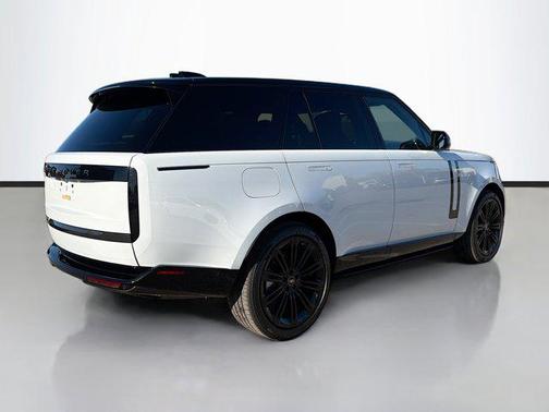 2025 Land Rover Range Rover P400 SE