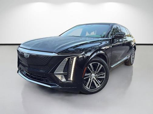 Stellar Black Metallic 2024 Cadillac LYRIQ Luxury