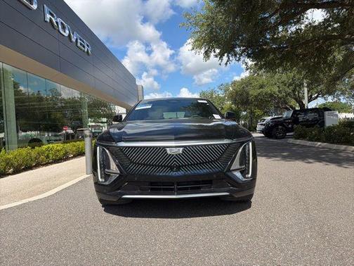 Stellar Black Metallic 2024 Cadillac LYRIQ Luxury