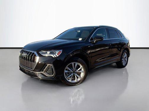 2024 Audi Q3 Premium 45 TFSI S line quattro Tiptronic