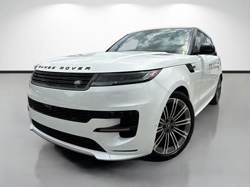 Fuji White 2025 Land Rover Range Rover Sport SE