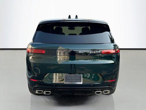 2025 Land Rover Range Rover Sport SE