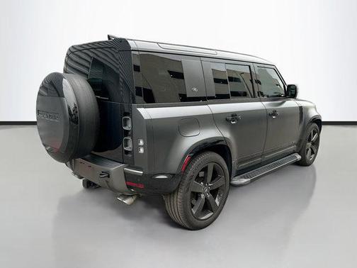2024 Land Rover Defender 110 P525 Carpathian Edition