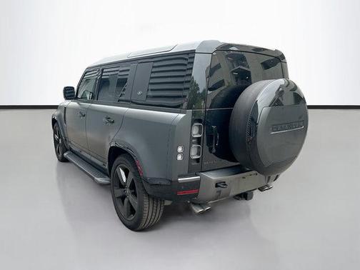 2024 Land Rover Defender 110 P525 Carpathian Edition