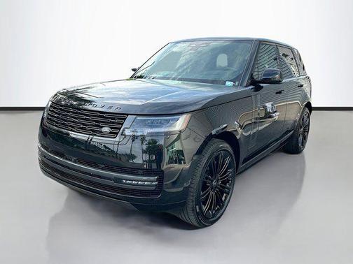2025 Land Rover Range Rover P400 SE
