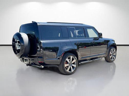 Santorini Black Metallic 2026 Land Rover Defender P400 X