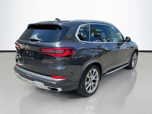 2022 BMW X5 PHEV xDrive45e