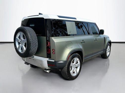 2024 Land Rover Defender 110 P500 SE