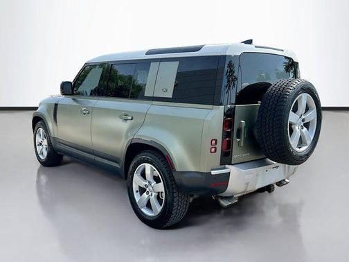 2024 Land Rover Defender 110 P500 SE