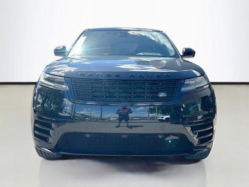 2026 Land Rover Range Rover Velar P250 SE R-Dynamic