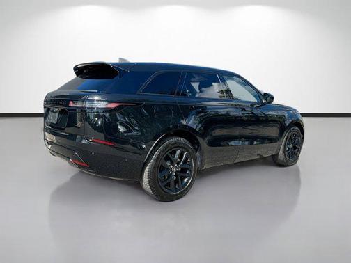 2026 Land Rover Range Rover Velar P250 SE R-Dynamic