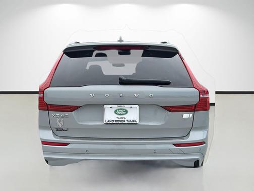 Vapour Grey Metallic 2024 Volvo XC60 Recharge Plug-In Hybrid T8 Plus Dark Theme
