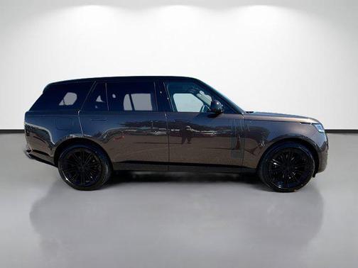 2026 Land Rover Range Rover P530 SE 7 Seat